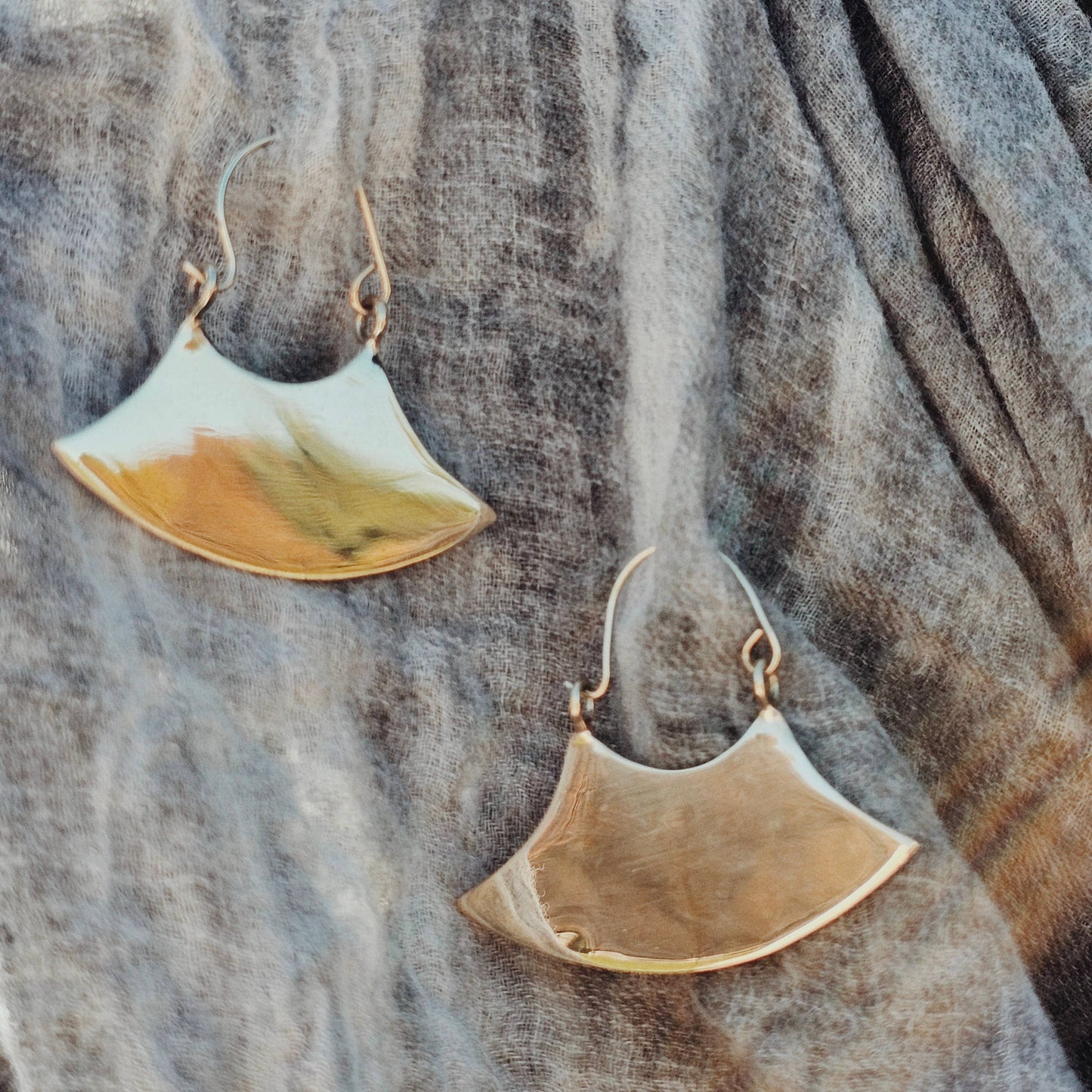 Brass blade curve arc hoop earrings