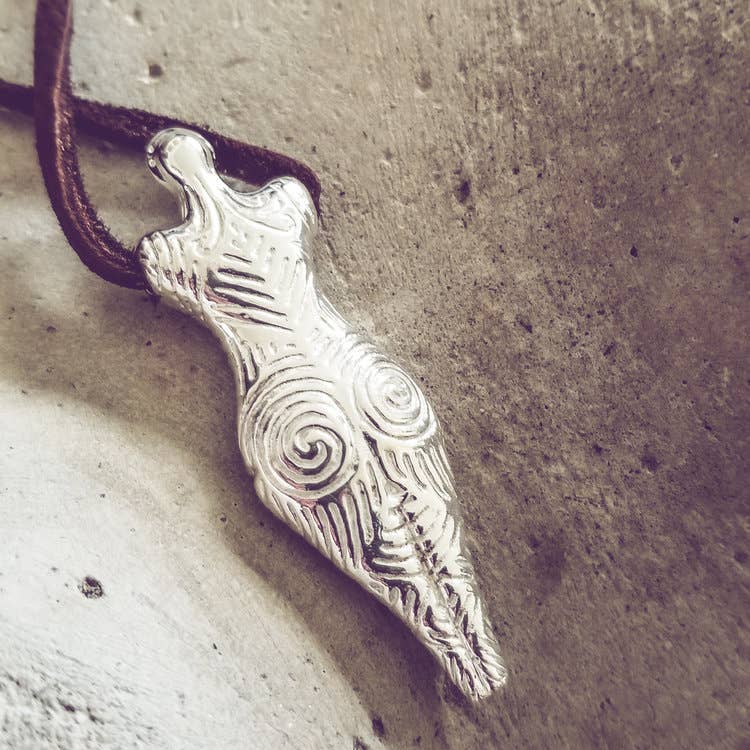 Omo Pendant necklace In sterling silver or brass