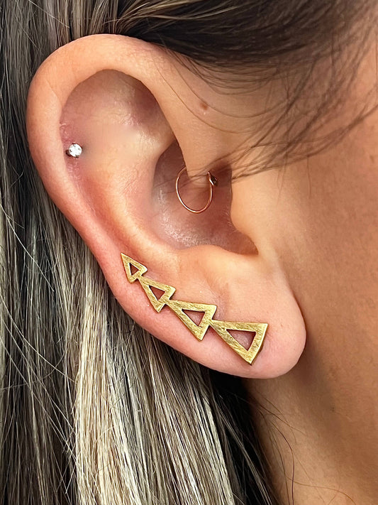 Brushed Triangle Ear Climber: Silver