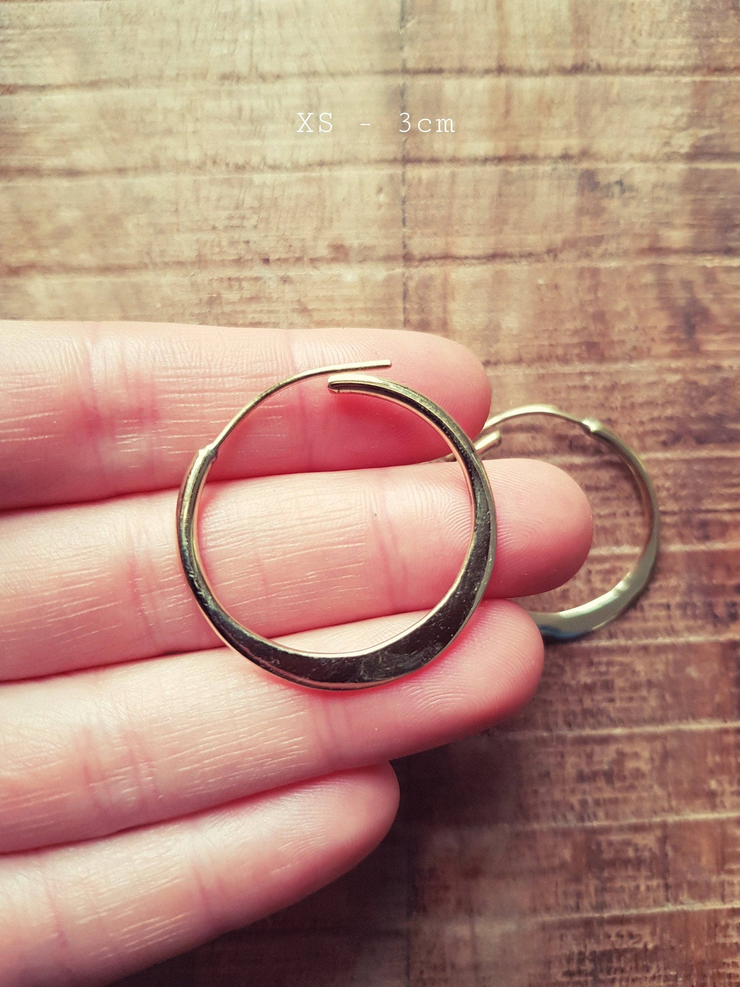 Rustic hammered hoops